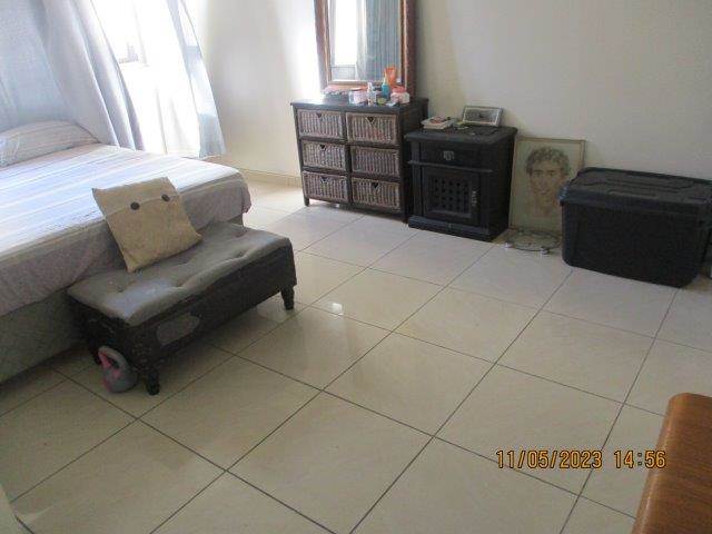 1 Bed Flat in Durban CBD photo number 11