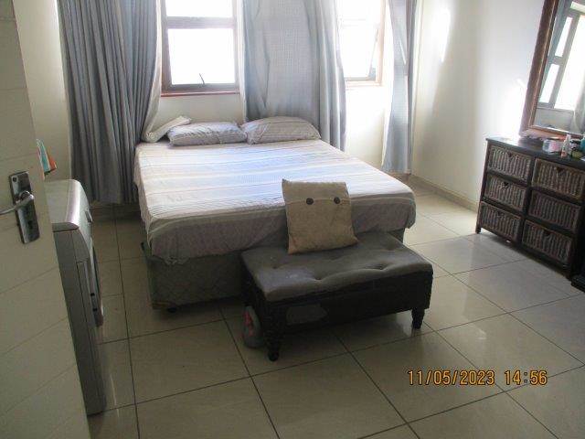 1 Bed Flat in Durban CBD photo number 17