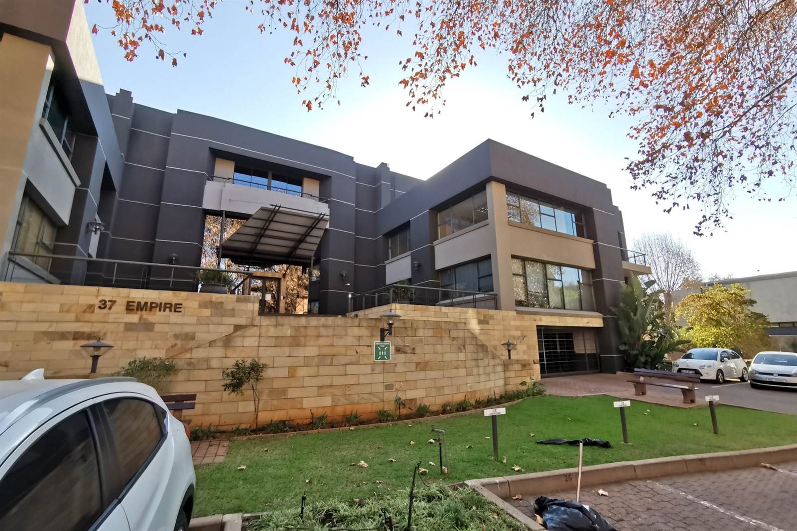Commercial space in Parktown photo number 7