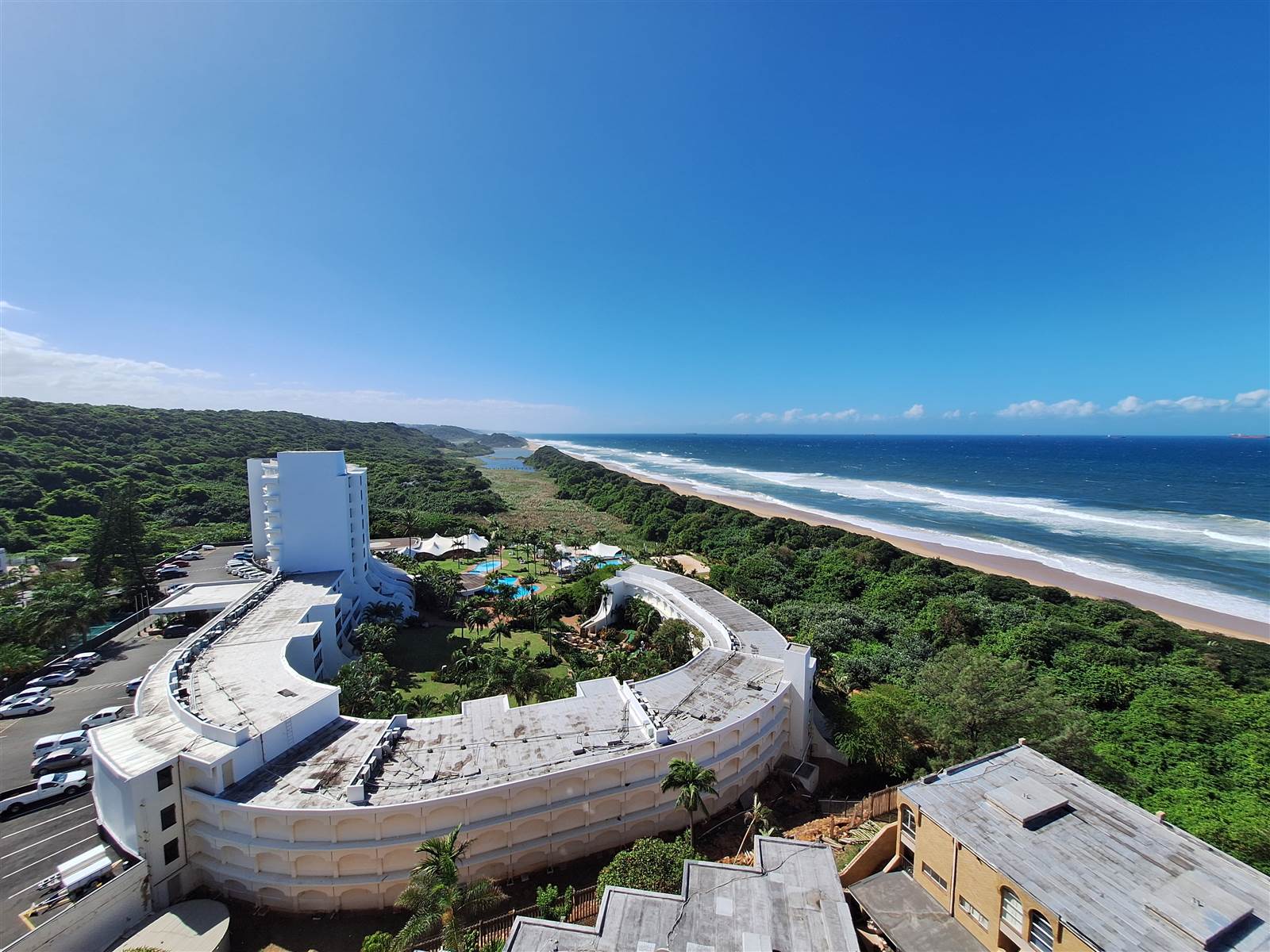 3 Bed Penthouse in Umhlanga Rocks photo number 1