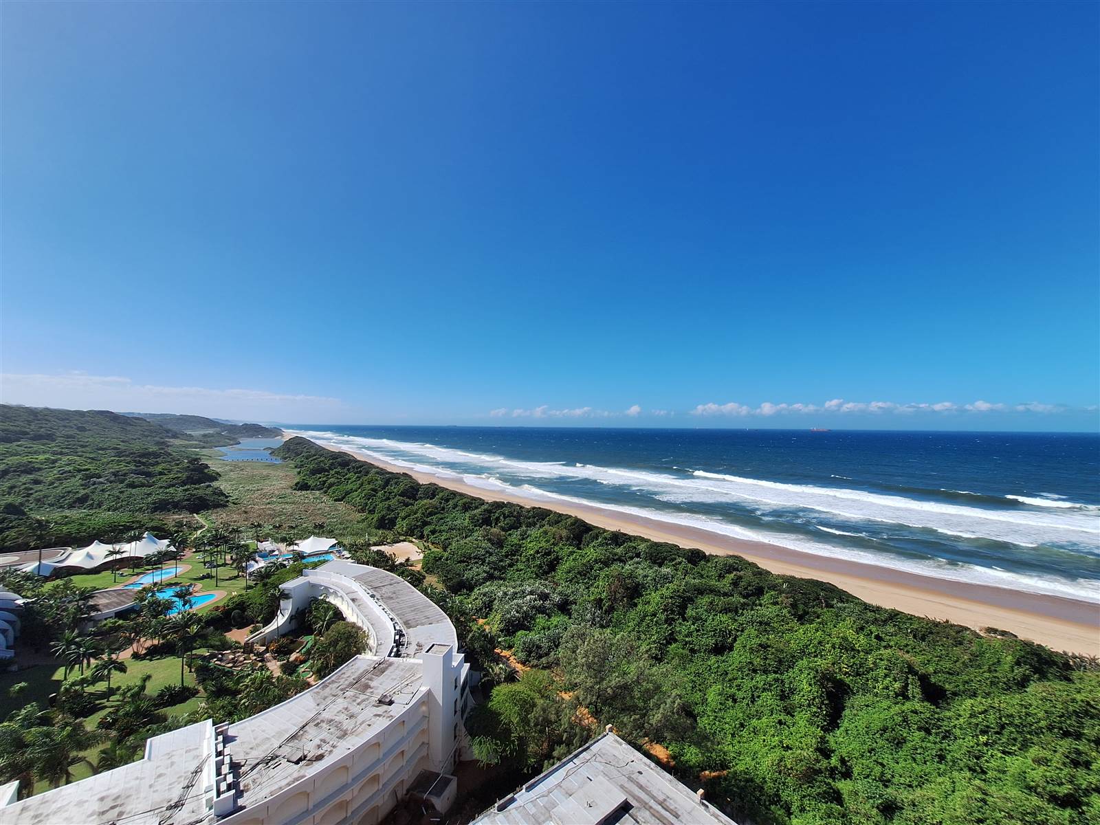 3 Bed Penthouse in Umhlanga Rocks photo number 11