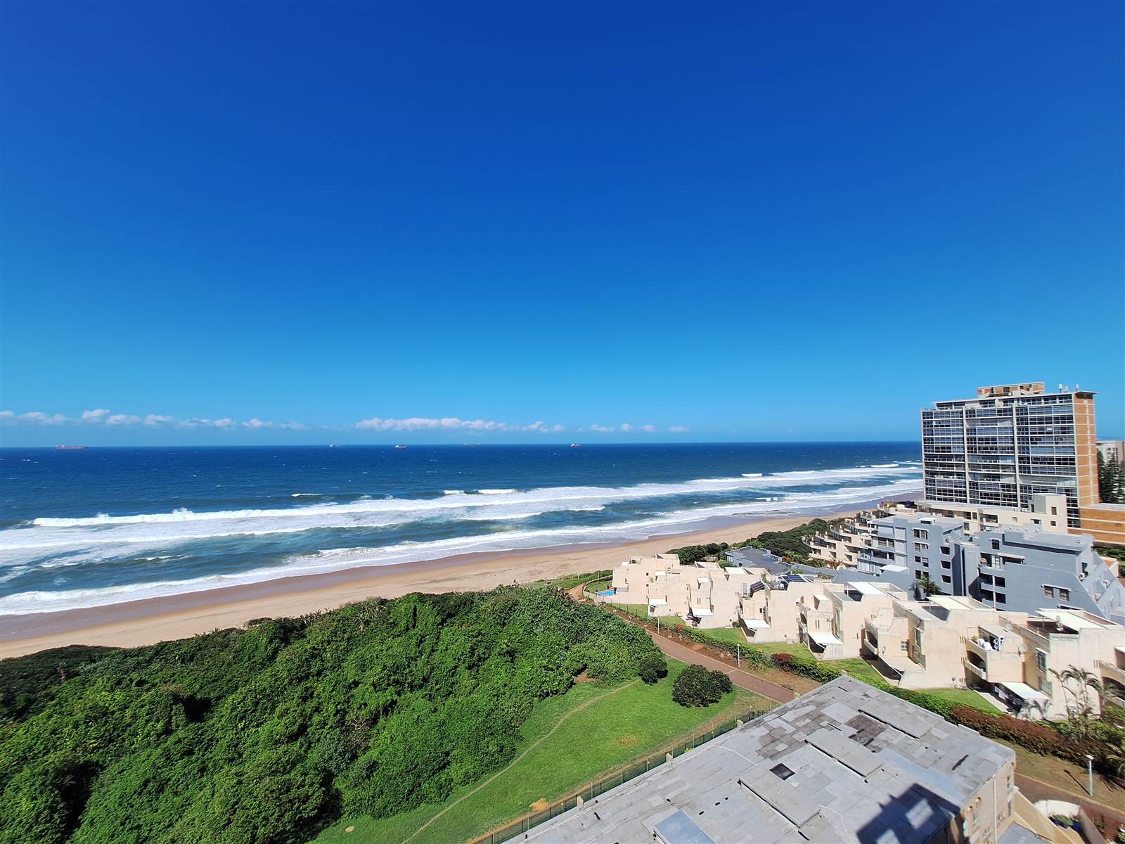 3 Bed Penthouse in Umhlanga Rocks photo number 12