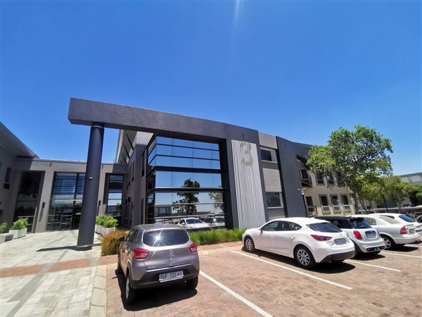 571  m² Commercial space in Strubens Valley