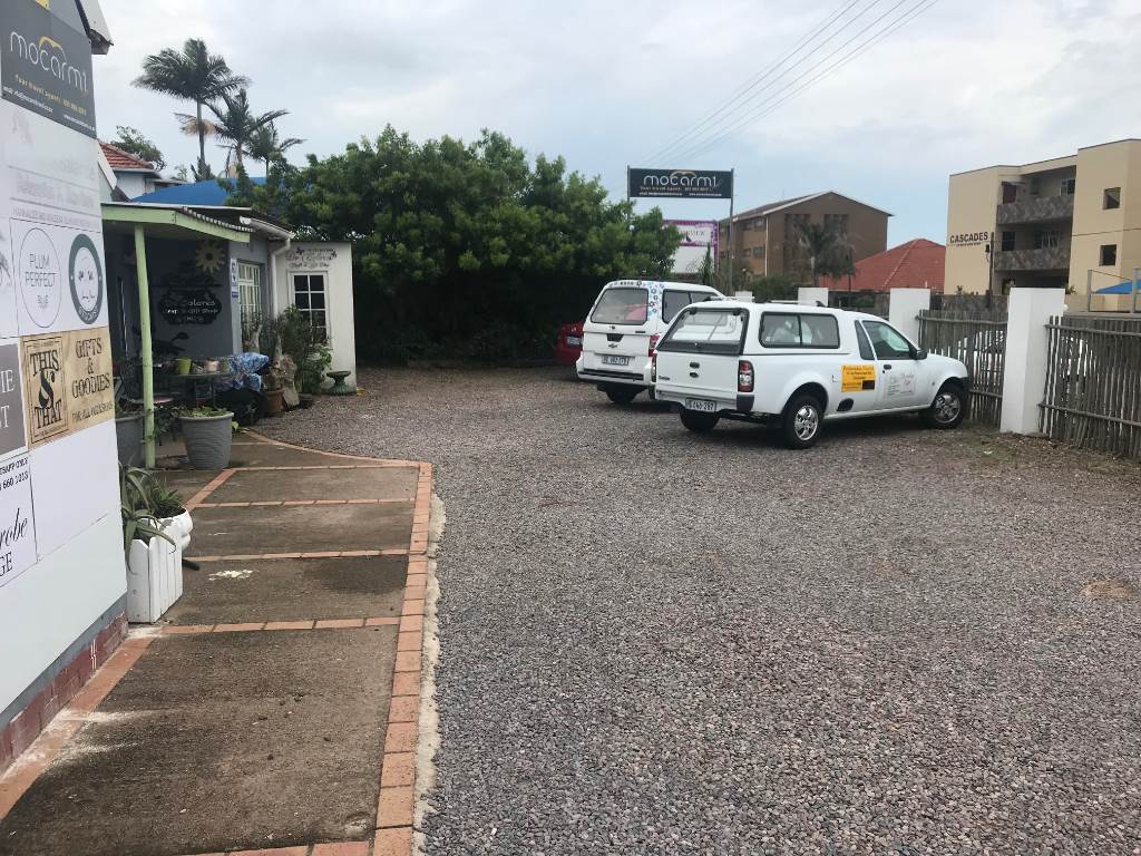 26.3  m² Commercial space in Amanzimtoti photo number 3