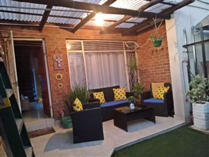 2 Bed Townhouse in Alberton
