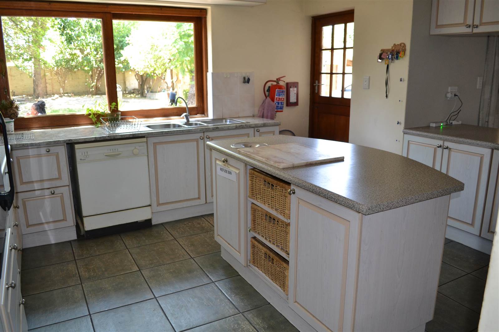 5 Bed House in Northern Paarl photo number 6