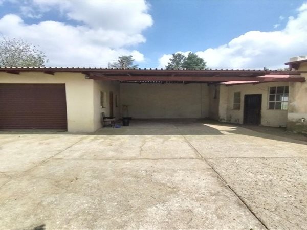 1.4 ha Smallholding 1.4 ha Smallholding