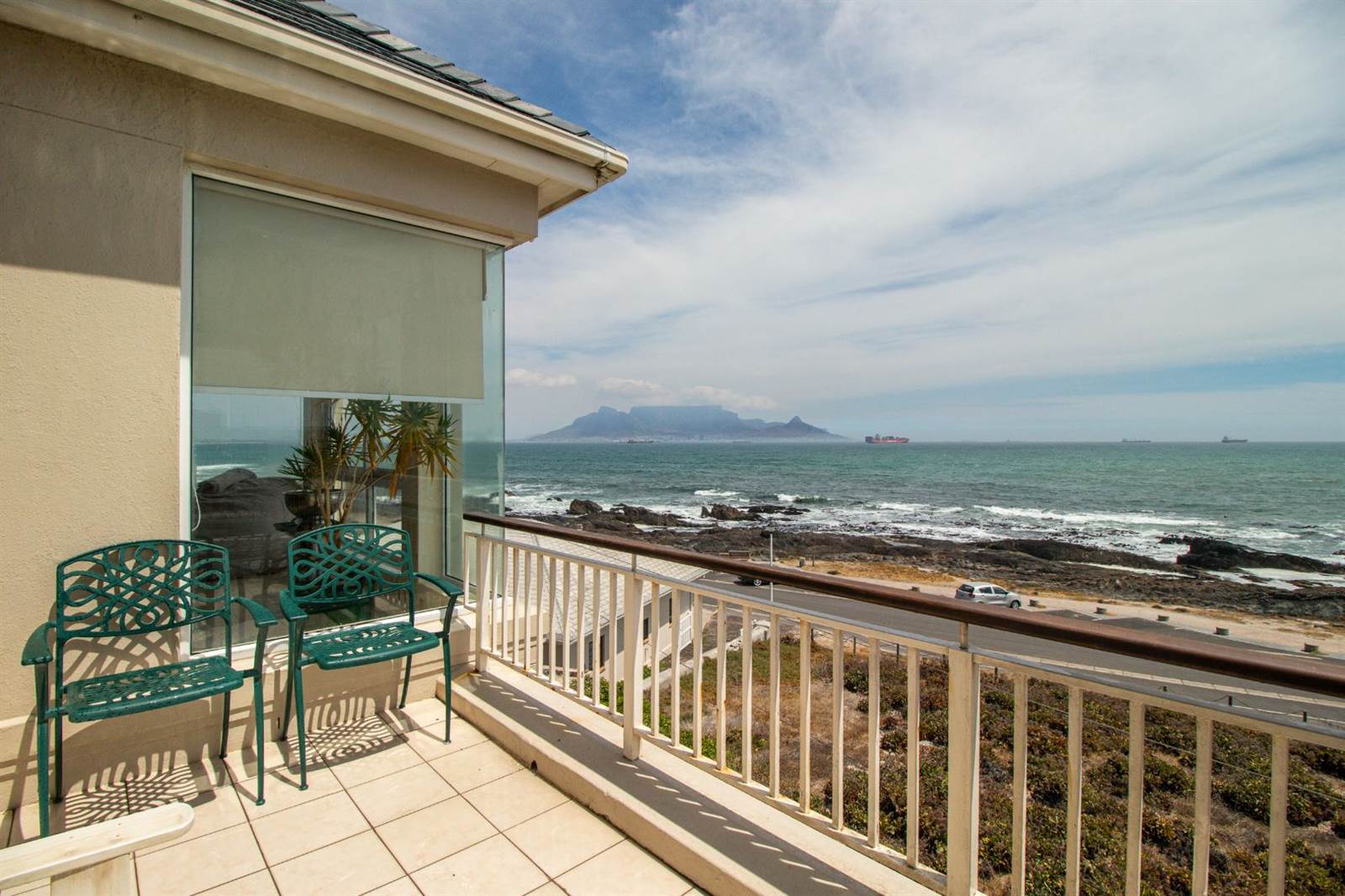 5 Bed House in Bloubergstrand photo number 15