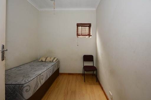9 Bed House in Parow Central photo number 11