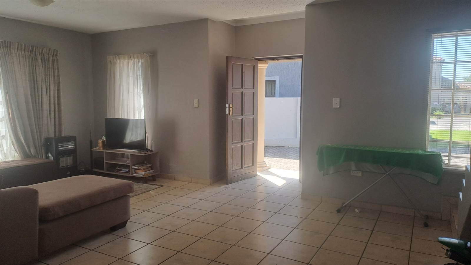 2 Bed House in Brakpan North photo number 3