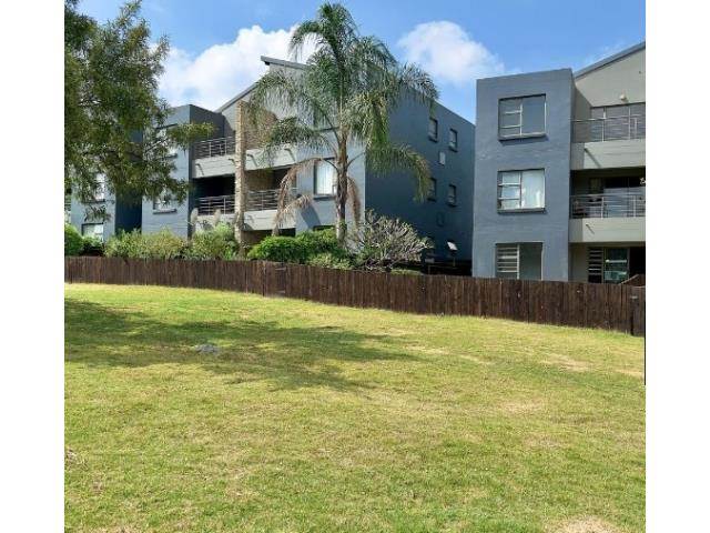 2 Bed Townhouse in Greenstone Hill photo number 10