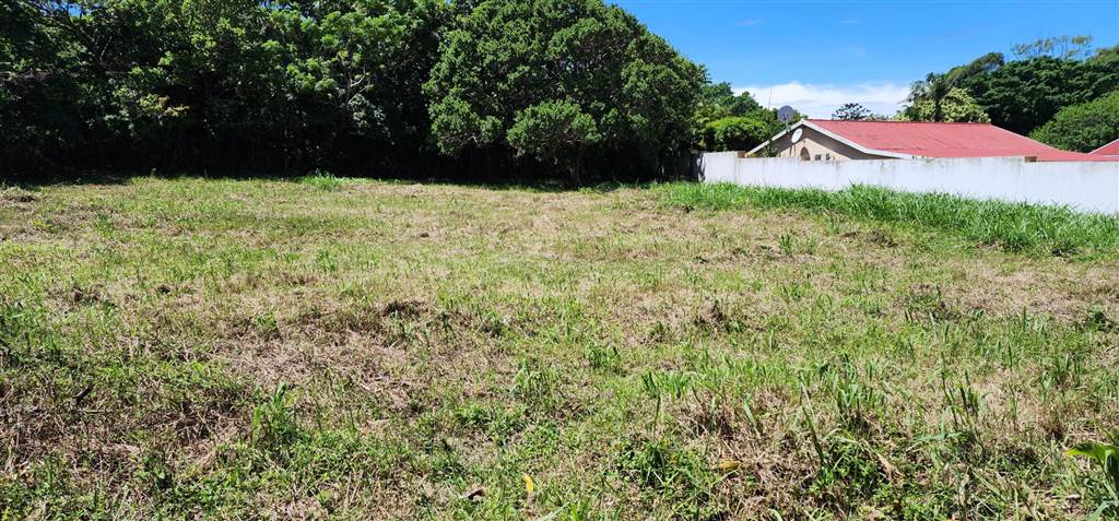 2409 m² Land available in Umtentweni photo number 1