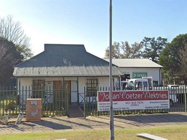 130  m² Commercial space in Ermelo
