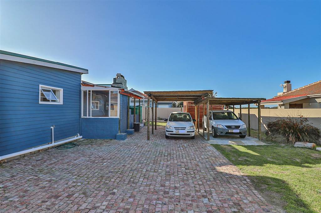 2 Bed House in Pearly Beach photo number 20