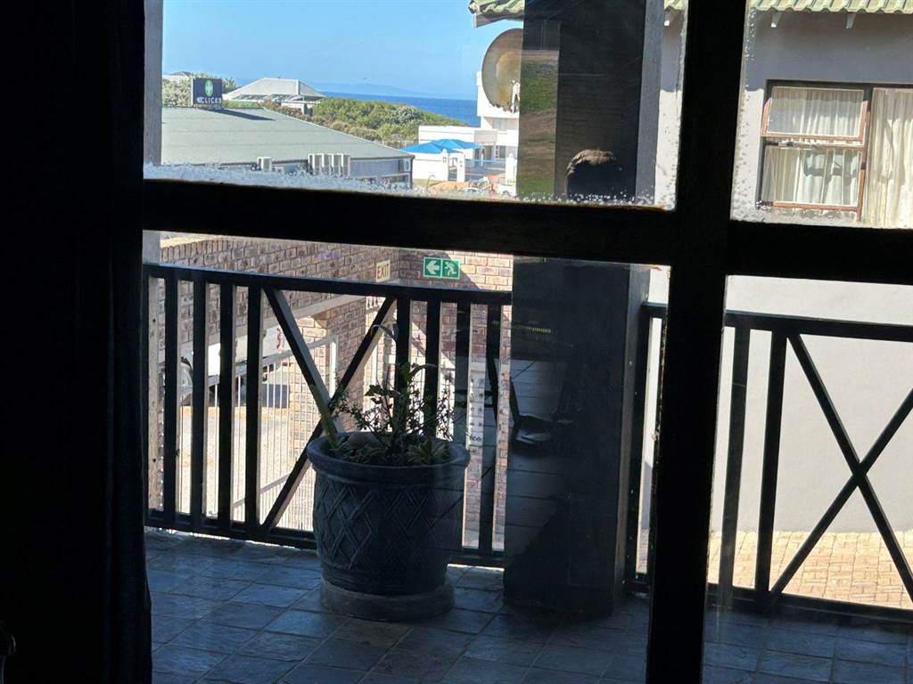 280  m² Commercial space in Jeffreys Bay photo number 30
