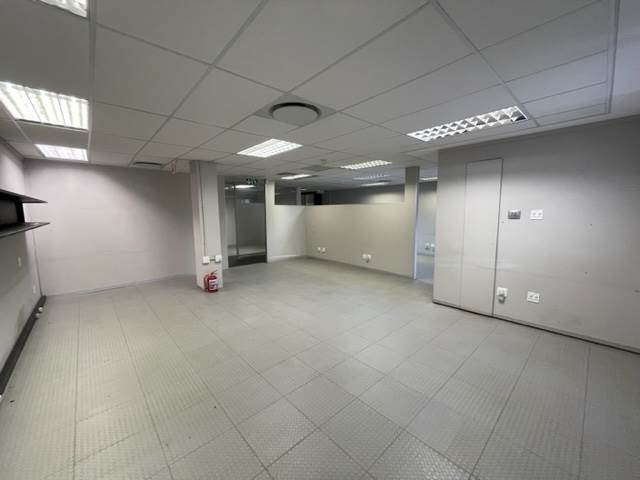 110  m² Commercial space in Irene photo number 11