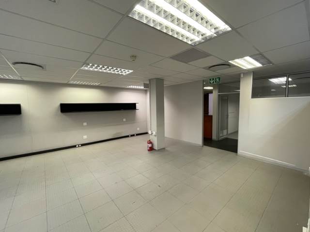 110  m² Commercial space in Irene photo number 10