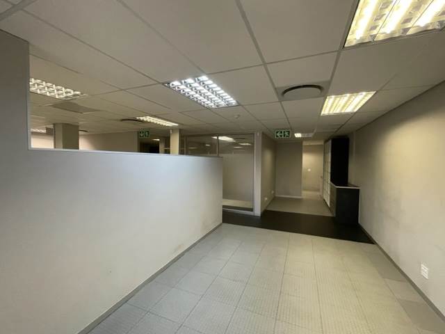 110  m² Commercial space in Irene photo number 9