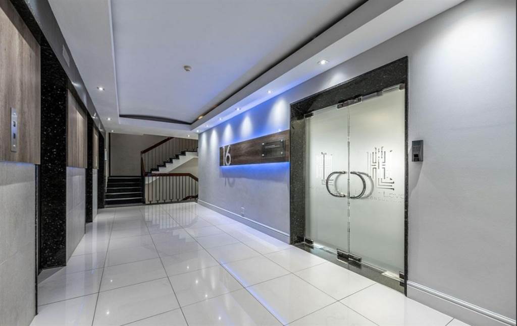 483  m² Office Space in Cape Town City Centre photo number 14