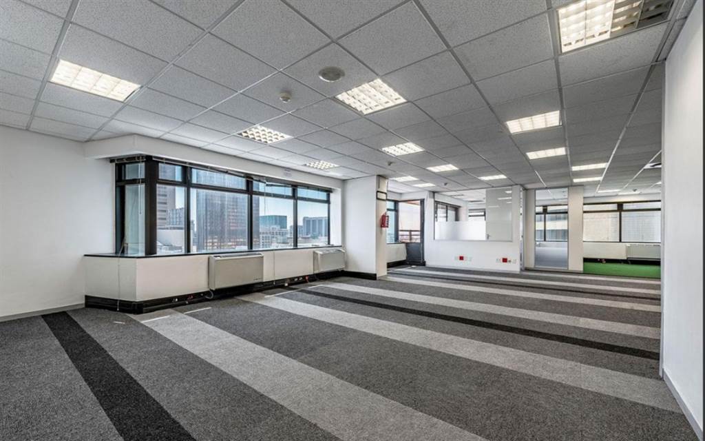 483  m² Office Space in Cape Town City Centre photo number 8