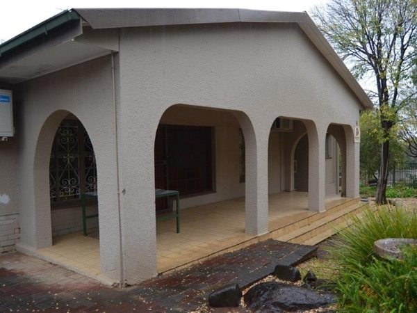 3 Bedroom House 3 Bedroom House