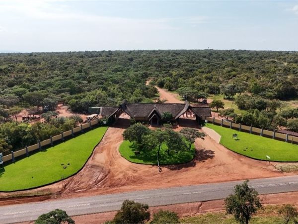 2 500 m² Land 2 500 m² Land