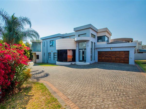 3 Bedroom House 3 Bedroom House