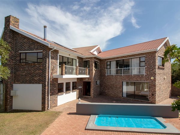 5 Bedroom House 5 Bedroom House