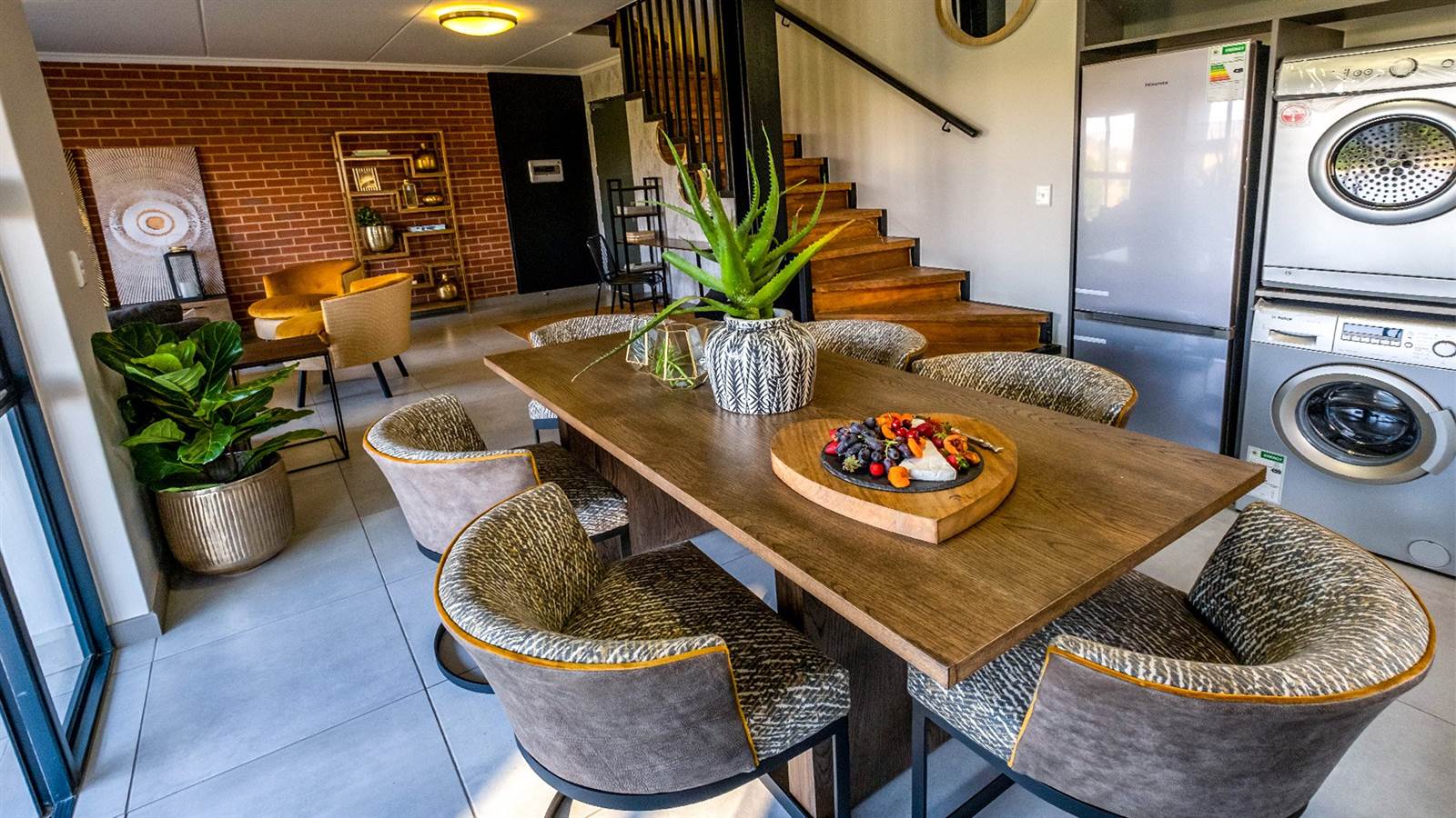 2 Bed Apartment to rent in Waterfall Estate RR4208124 Private Property