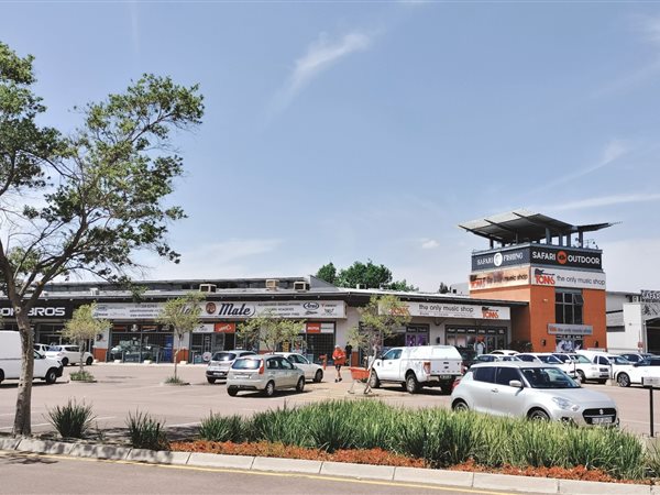 558  m² Commercial space in Rivonia