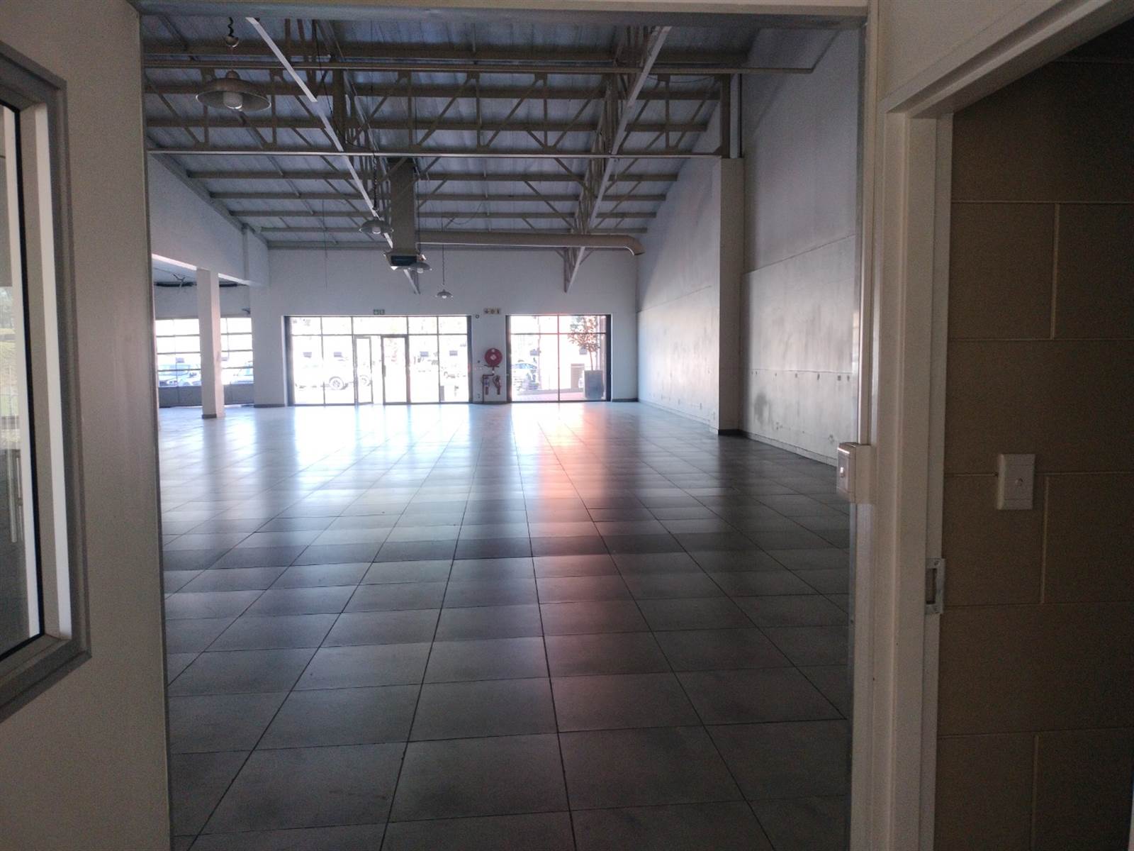 558  m² Commercial space in Rivonia photo number 4