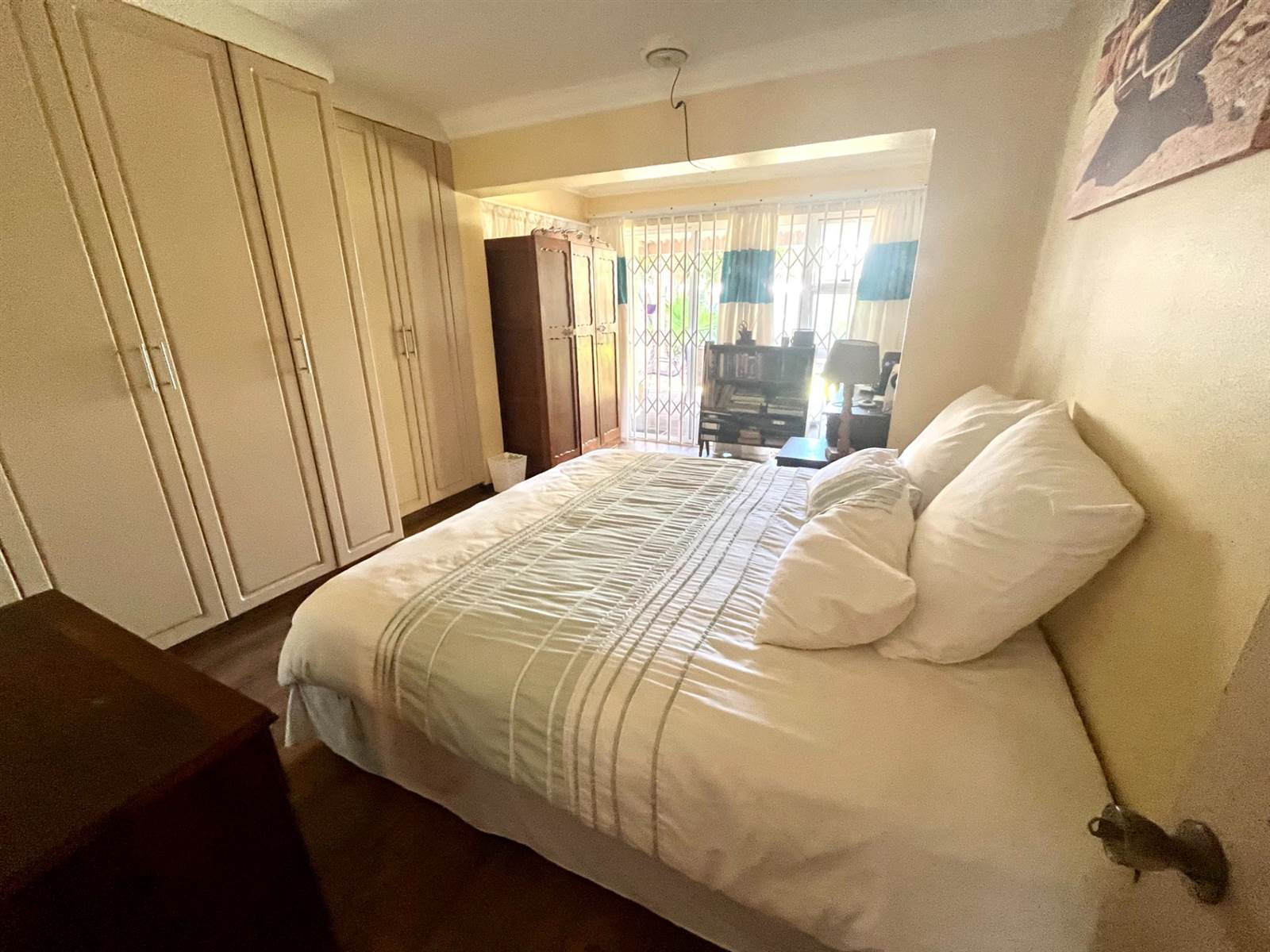 3 Bed Simplex in Ramsgate photo number 12