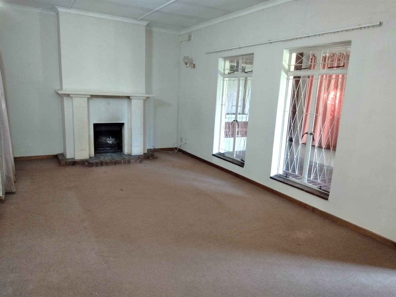 3 Bed Apartment in Howick photo number 4