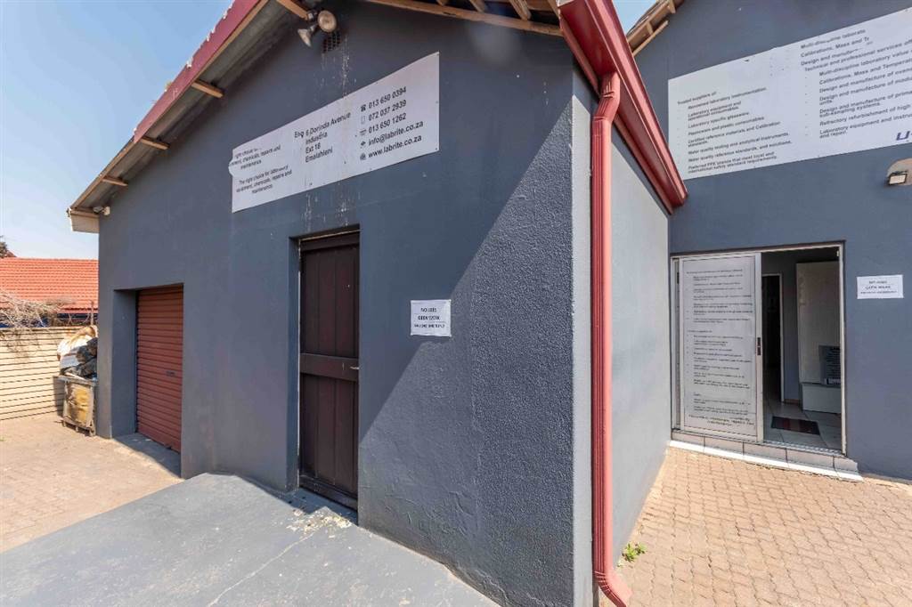 339  m² Commercial space in Witbank Central photo number 22