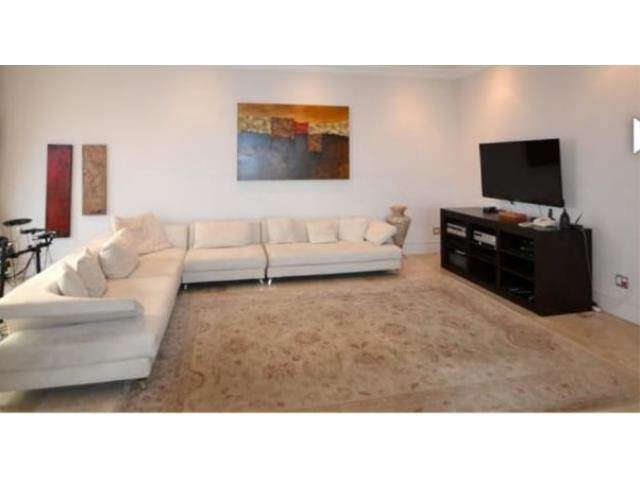 4 Bed Penthouse in Sandton City photo number 5