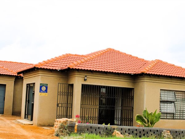 3 Bedroom House 3 Bedroom House