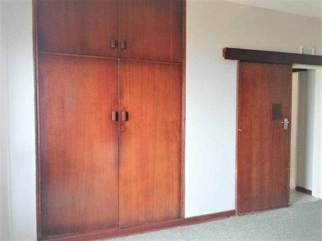 3 Bed Apartment in Port Shepstone photo number 13