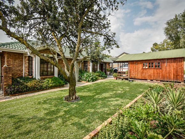 4 Bedroom House 4 Bedroom House