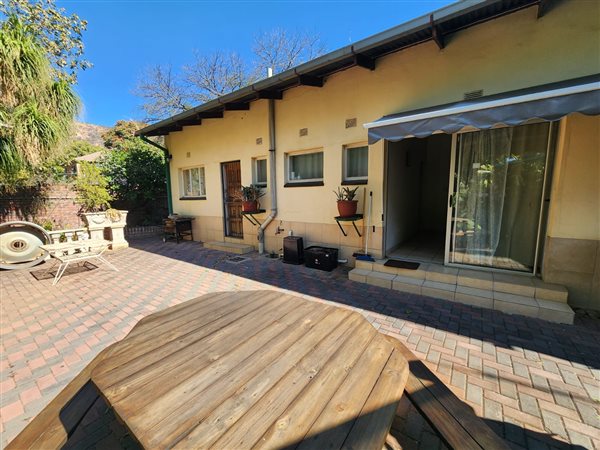 2 Bedroom Garden Cottage 2 Bedroom Garden Cottage