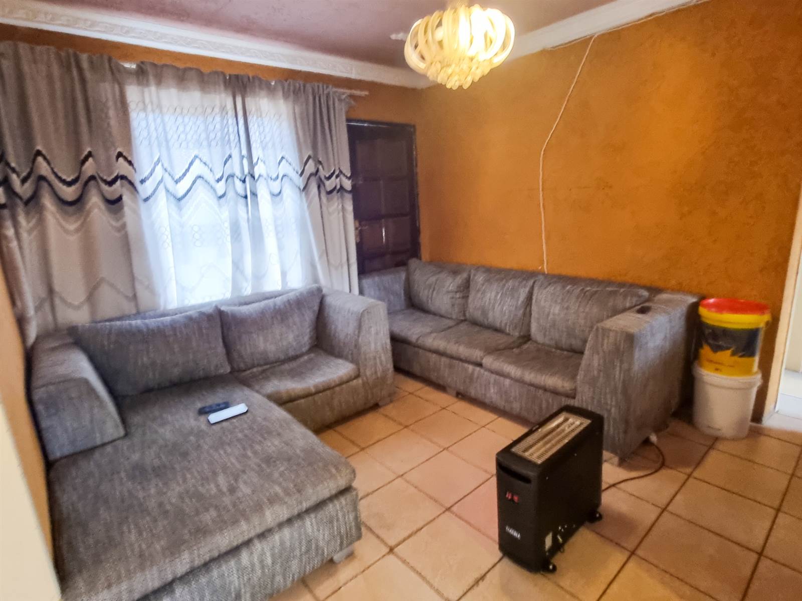 3 Bed House in Kagiso photo number 15