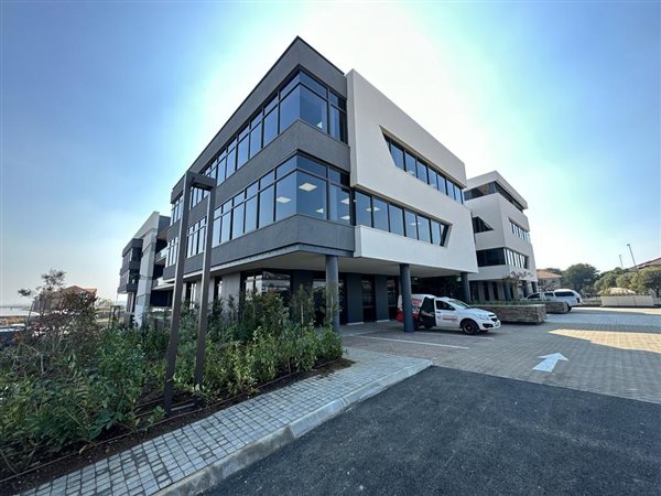 276  m² Commercial space