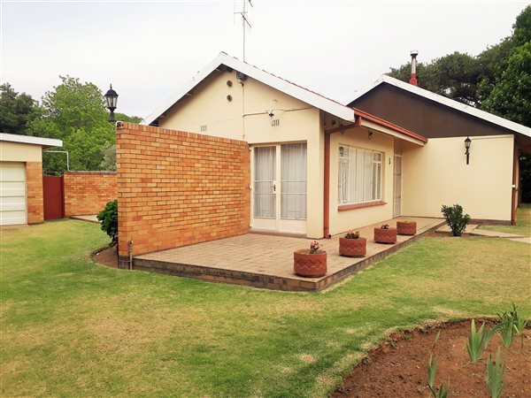 3 Bed House in Esther Park