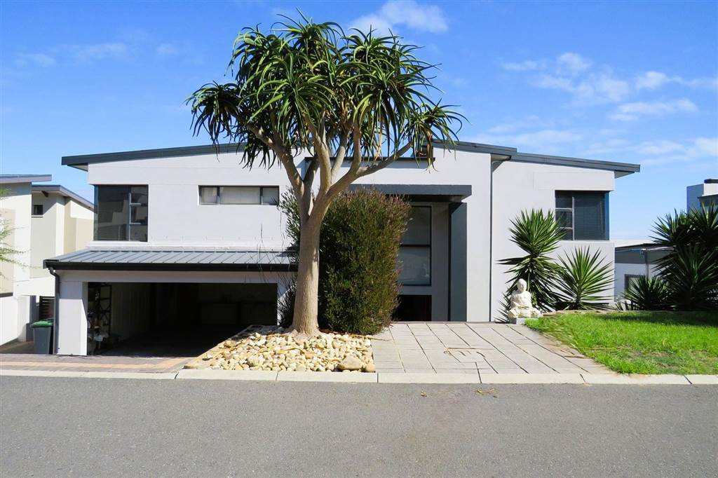 5 Bedroom House 5 Bedroom House