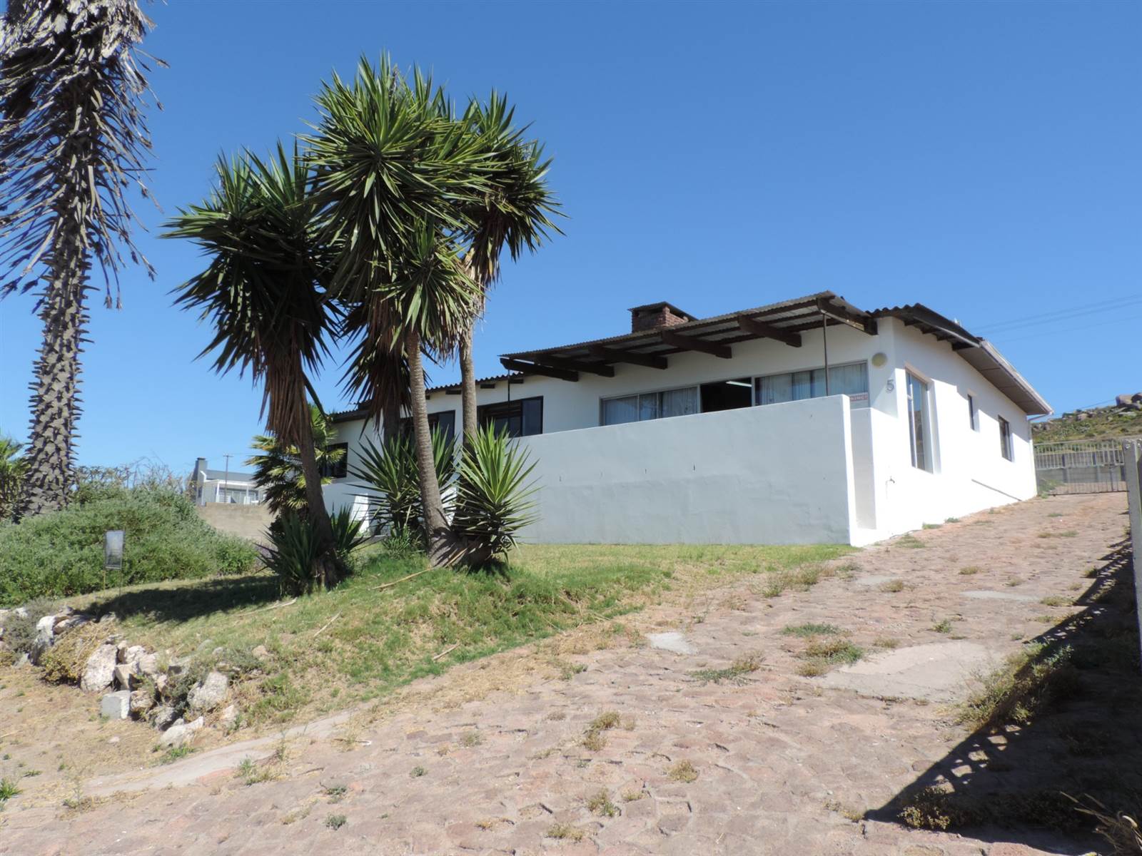 4 Bed House in St Helena Bay photo number 2