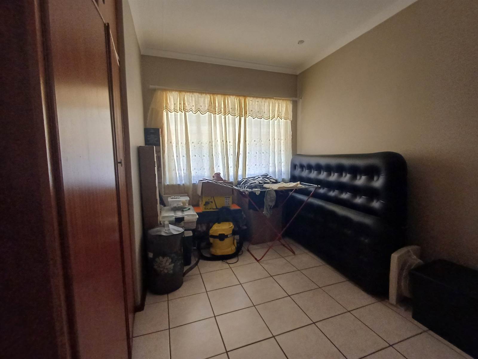 2 Bed House in Wilkoppies photo number 8