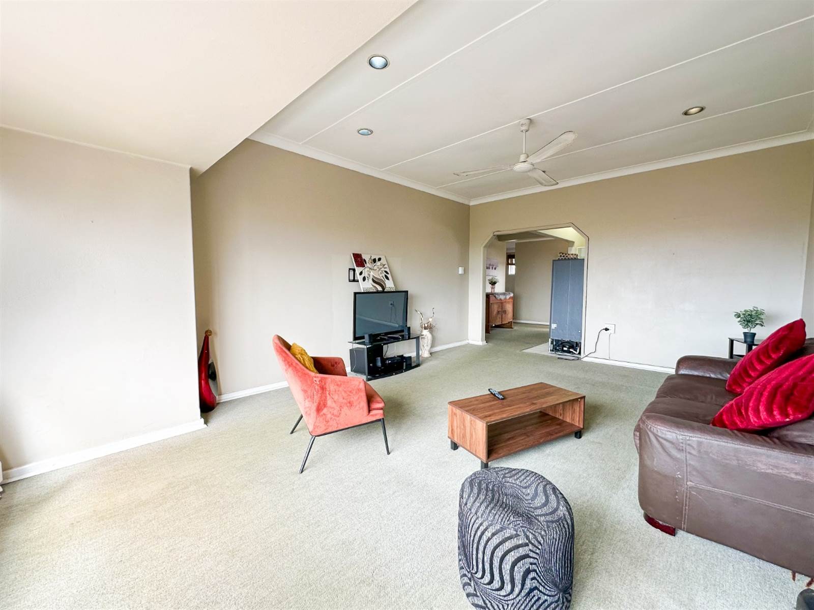 2 Bed Apartment in Morningside photo number 10