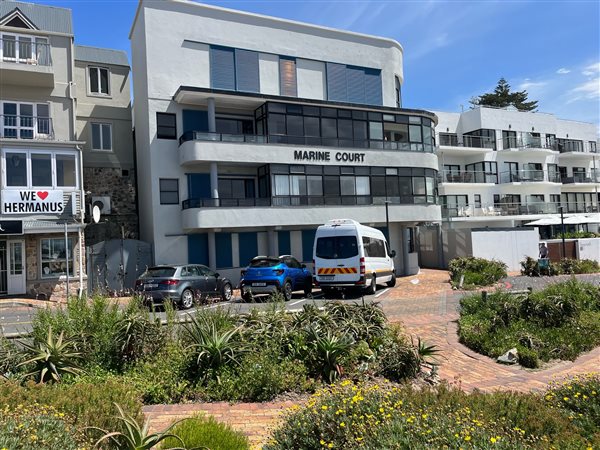 3 Bed Apartment in Eastcliff
