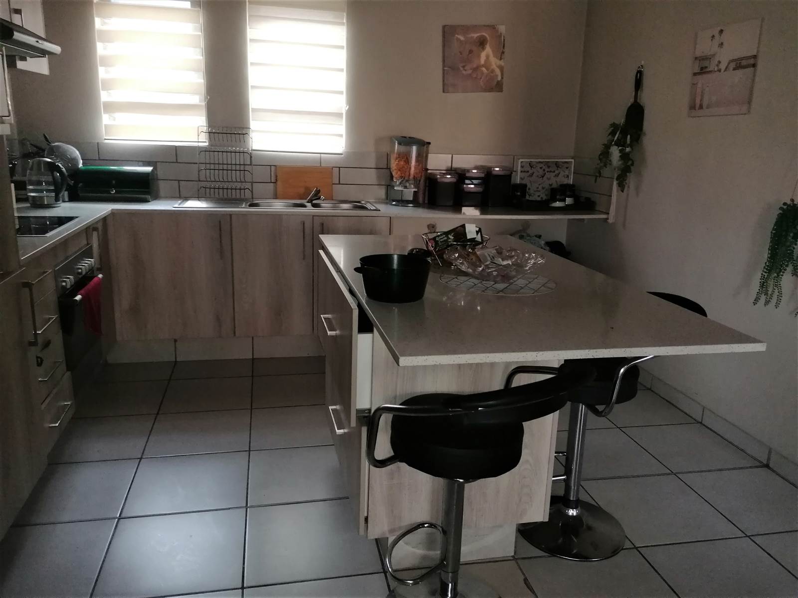 3 Bed Apartment in Waterkloof East photo number 10