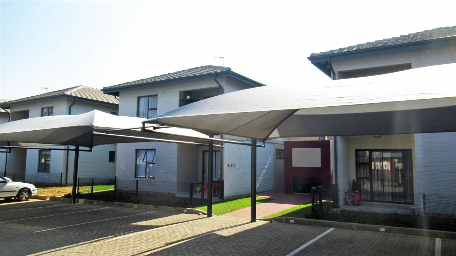 2 Bed Townhouse in Benoni AH photo number 1