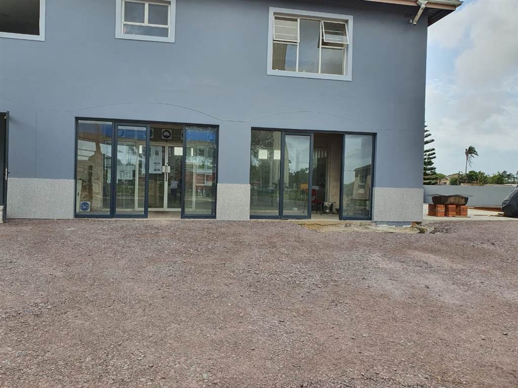 52  m² Commercial space in Overport photo number 2